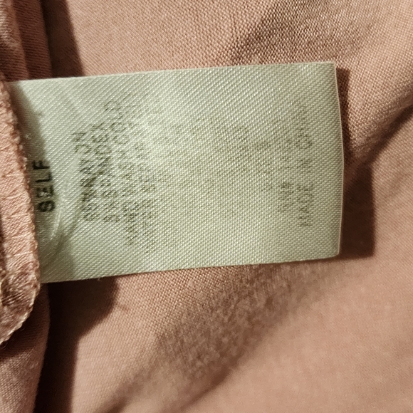 Ladies top - Picture 3 of 3